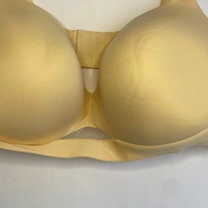 CACIQUE Bra Lightly Lined Wire 50B